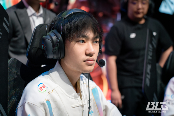 背后的心理 背后的心理