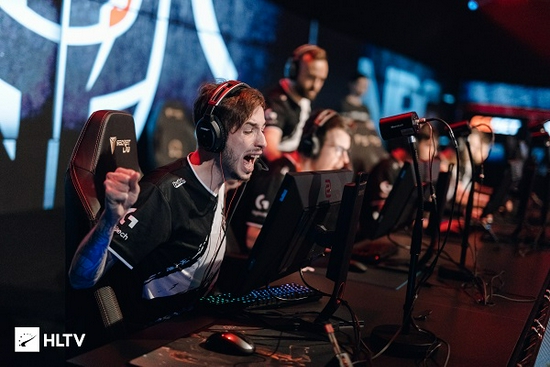 手流浪者 手流浪者