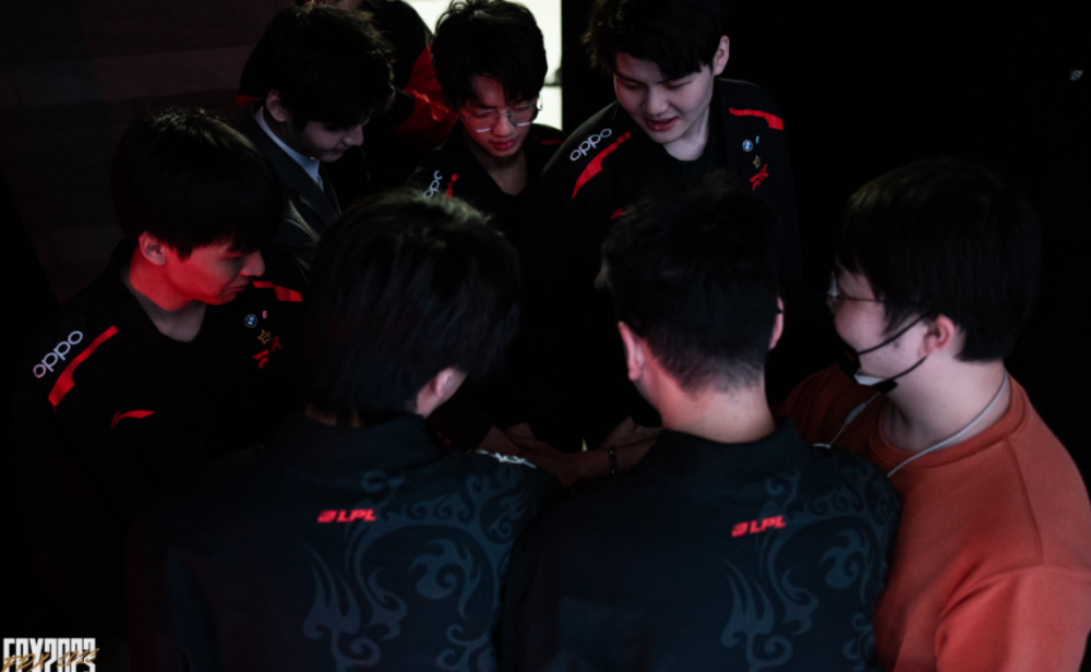 这位年轻球 这位年轻球